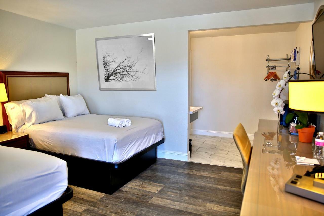 Travelodge By Wyndham Crescent City Exteriér fotografie